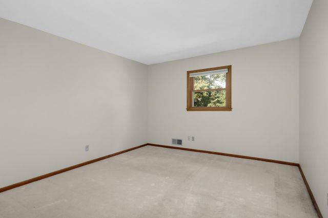2608 W 102nd Street, Bloomington, MN 55431