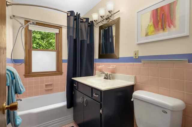 2608 W 102nd Street, Bloomington, MN 55431