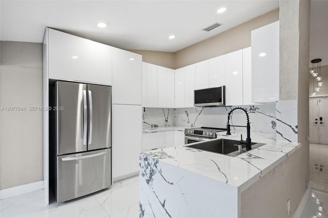 3309 NW 94th Avenue, Sunrise, FL 33351