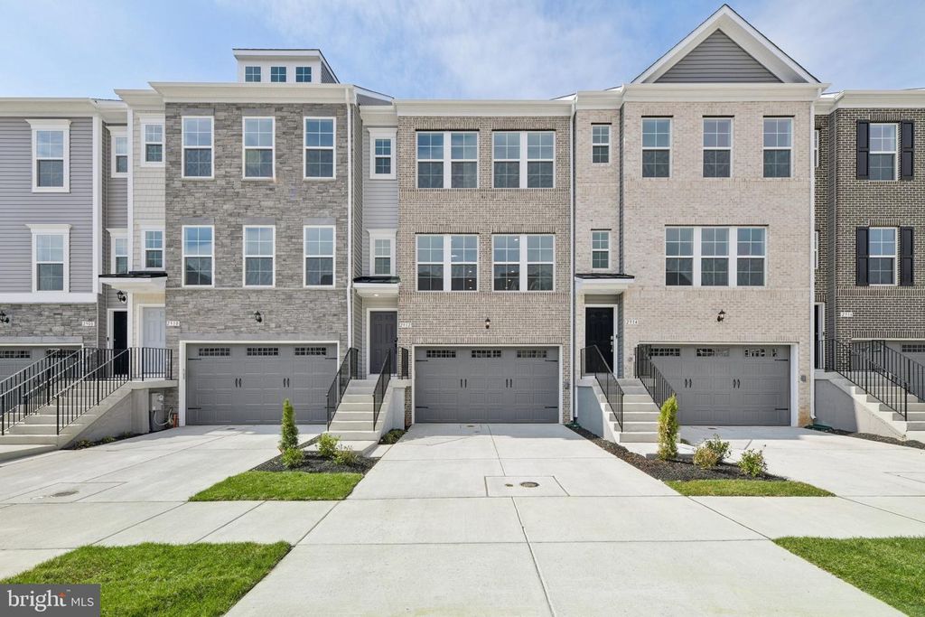 2912 LEWIS AND CLARK AVE, Upper Marlboro, MD 20774