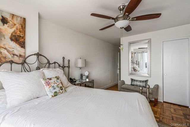 166-25 Powells Cove Boulevard 15J, Beechhurst, NY 11357