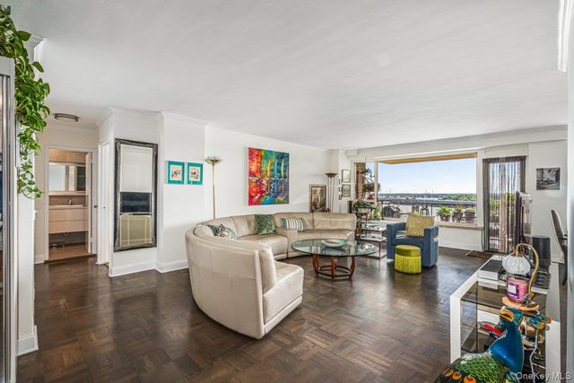166-25 Powells Cove Boulevard 15J, Beechhurst, NY 11357
