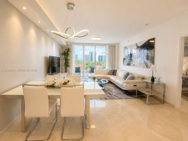 3000 NE 188th St 604, Aventura, FL 33180