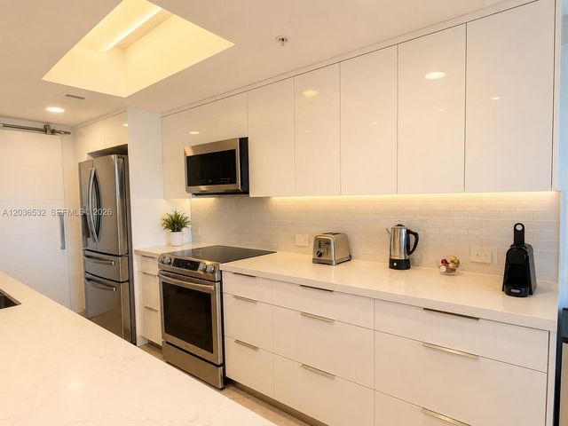 3000 NE 188th St 604, Aventura, FL 33180