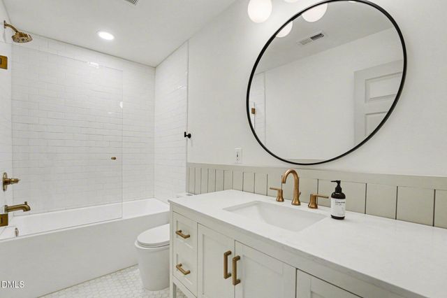 7224 Bedford Ridge Drive, Apex, NC 27539