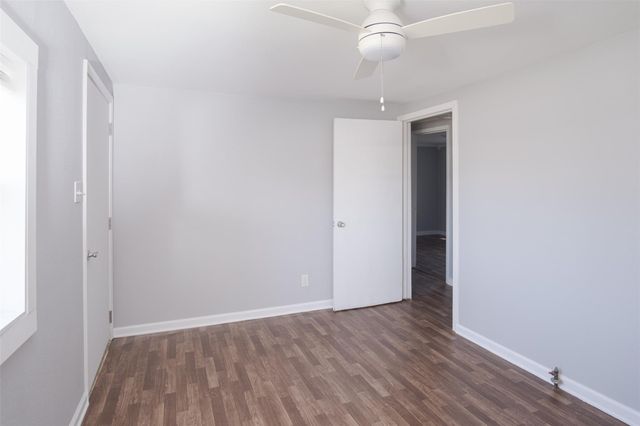 14 W Post Oak Ave, Rogers, TX 76569