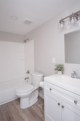 14 W Post Oak Ave, Rogers, TX 76569