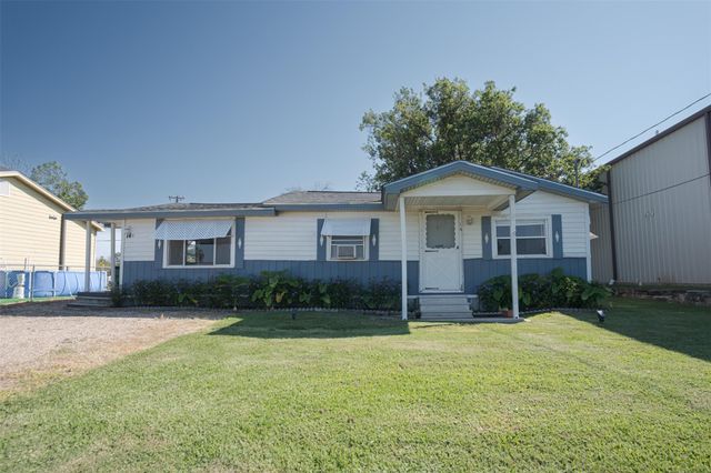 14 W Post Oak Ave, Rogers, TX 76569