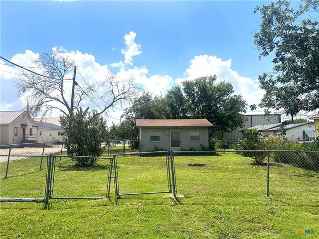 14 W Post Oak Ave, Rogers, TX 76569
