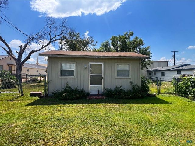 14 W Post Oak Ave, Rogers, TX 76569