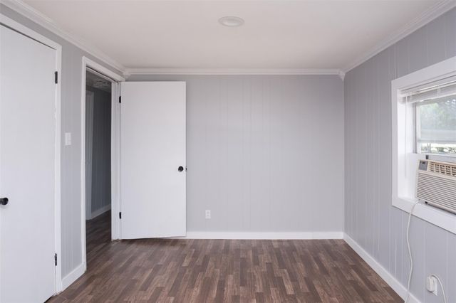 14 W Post Oak Ave, Rogers, TX 76569