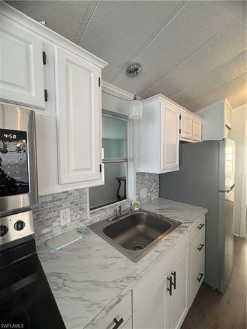 17010 Puppy Dog DR, Fort Myers, FL 33908