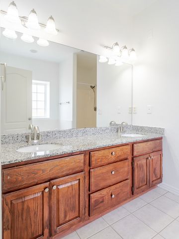 2806 SE 3rd Street, Bentonville, AR 72712