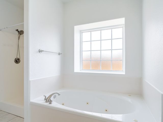 2806 SE 3rd Street, Bentonville, AR 72712