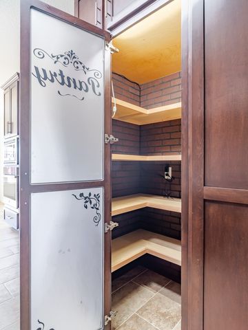 2806 SE 3rd Street, Bentonville, AR 72712