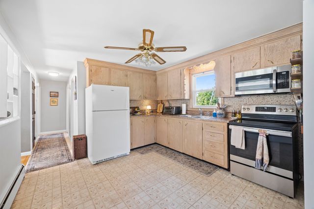 154 Woodbine Avenue, Manchester, NH 03109