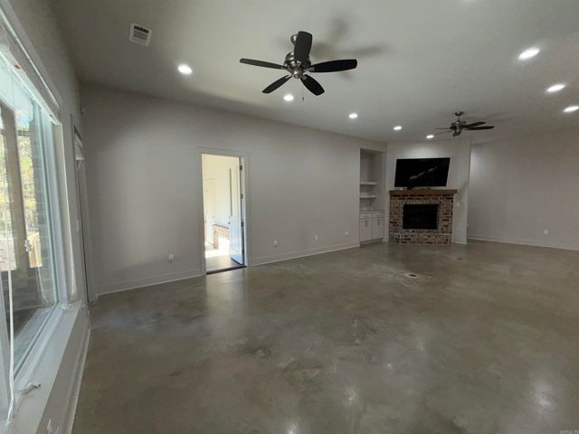 110 Shady Thicket Lane, Little Rock, AR 72204