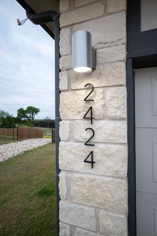 2424 Tucker LN, Austin, TX 78754