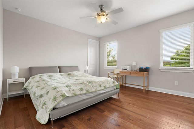 4905 W SPRING LAKE DRIVE, Tampa, FL 33629