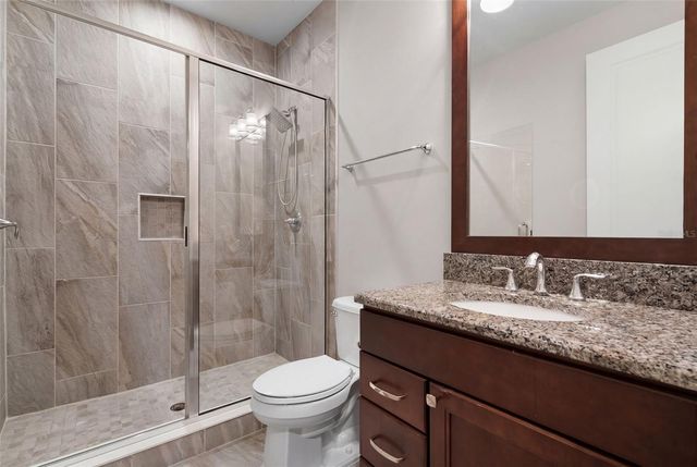 4905 W SPRING LAKE DRIVE, Tampa, FL 33629