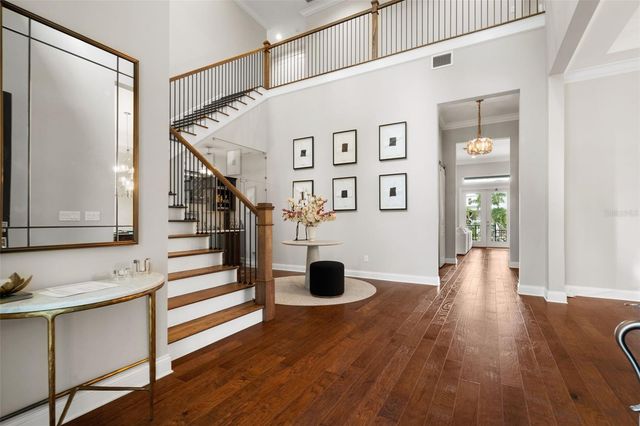 4905 W SPRING LAKE DRIVE, Tampa, FL 33629