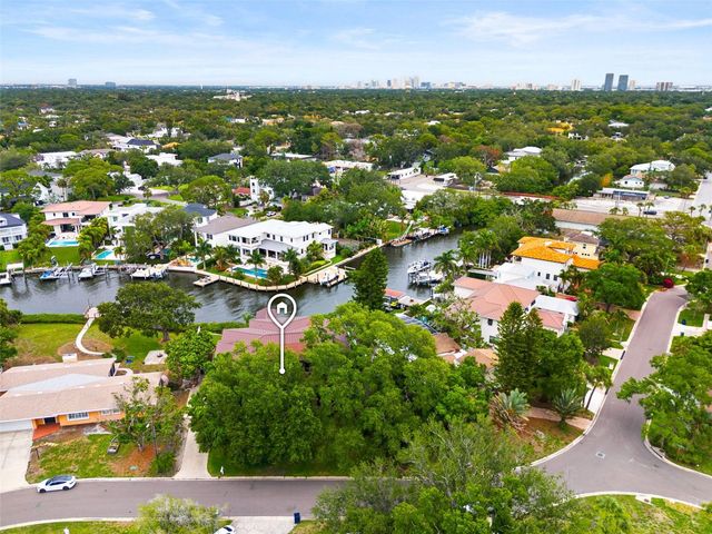 4905 W SPRING LAKE DRIVE, Tampa, FL 33629