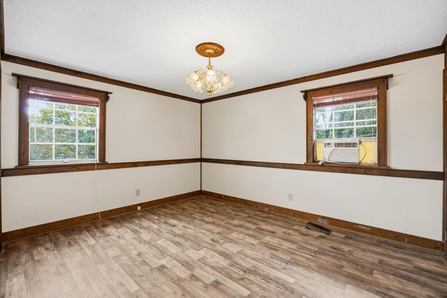 8842 Lake Crest Circle, Chattanooga, TN 37416