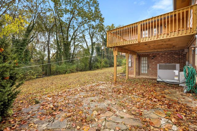 8842 Lake Crest Circle, Chattanooga, TN 37416