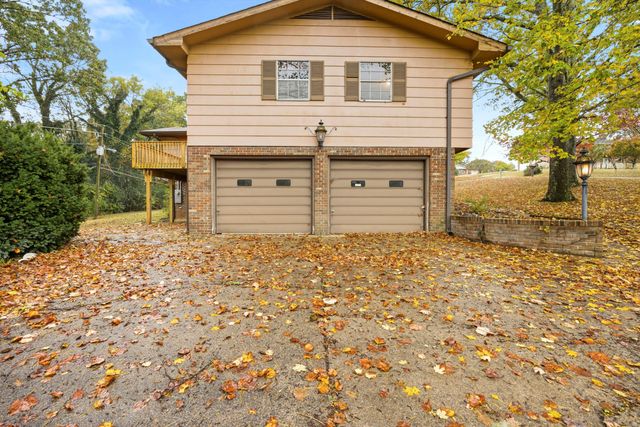 8842 Lake Crest Circle, Chattanooga, TN 37416