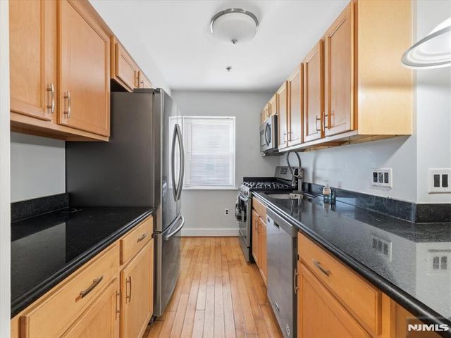 70 Munn Avenue 413, East Orange, NJ 07018