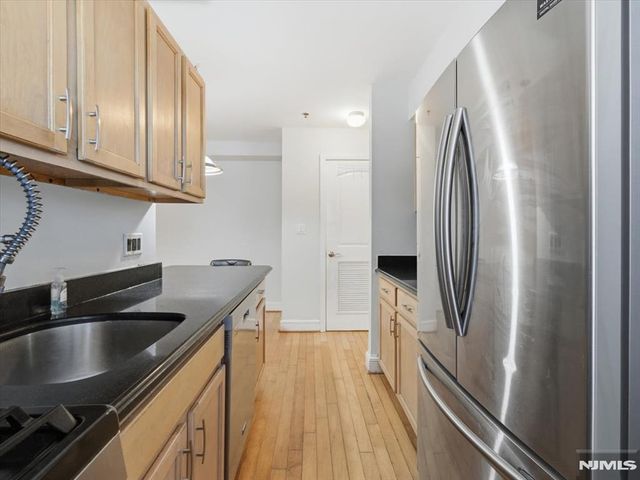 70 Munn Avenue 413, East Orange, NJ 07018