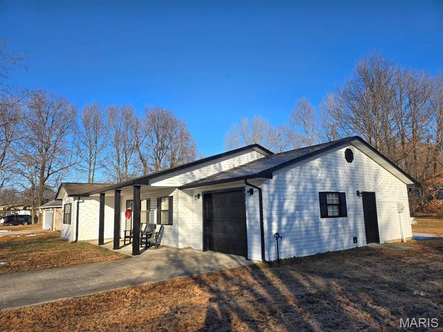 1306 Susan Street, Dexter, MO 63841