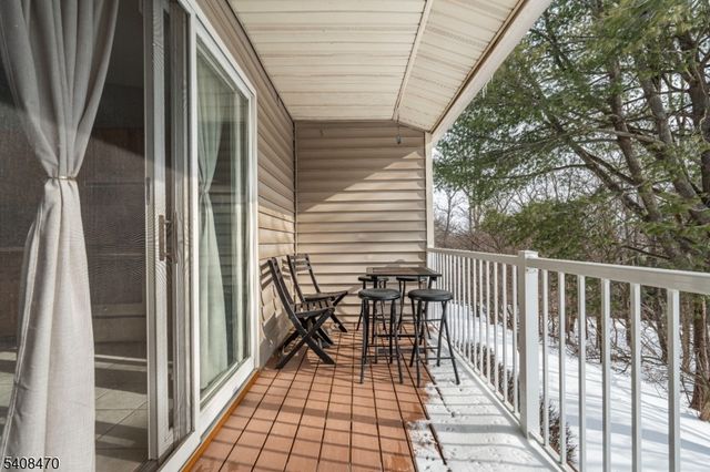 68 Westchester Ter, Clinton Twp., NJ 08801