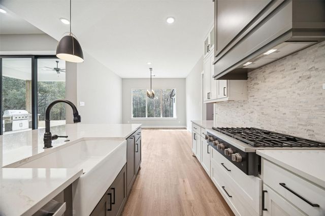 9516 Cedar Bend, Plantersville, TX 77363