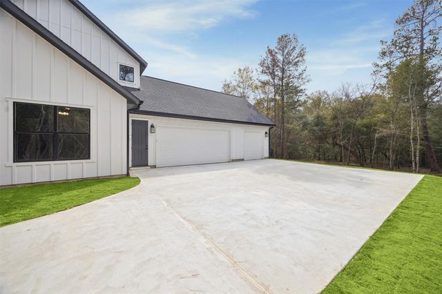 9516 Cedar Bend, Plantersville, TX 77363