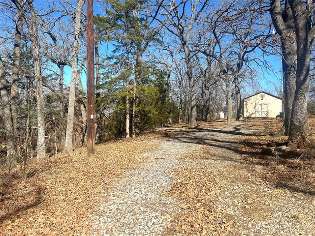 72 Raintree Road, Bells, TX 75414