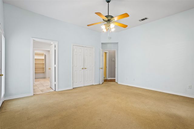 72 Raintree Road, Bells, TX 75414