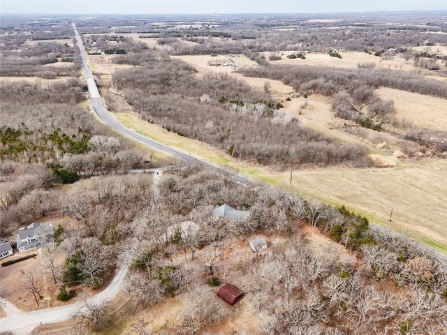 72 Raintree Road, Bells, TX 75414