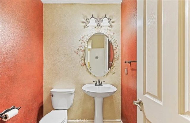 28229 Shirley Lane, Saugus, CA 91350