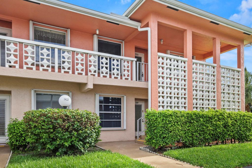 1421 NW 20th Avenue 204, Delray Beach, FL 33445