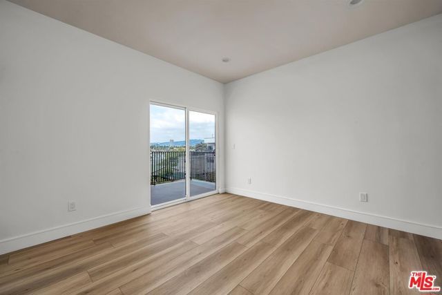 4703 Saturn Street, Los Angeles, CA 90019