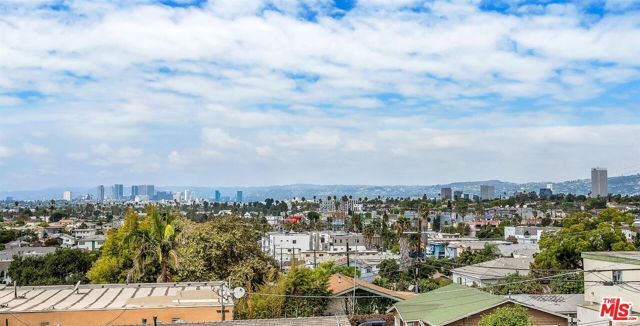 4703 Saturn Street, Los Angeles, CA 90019
