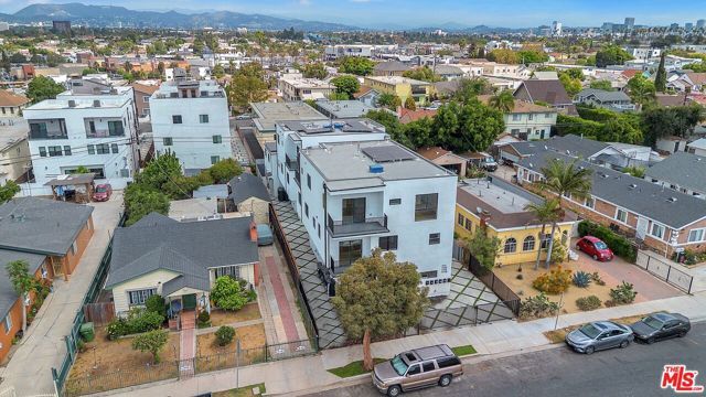 4703 Saturn Street, Los Angeles, CA 90019