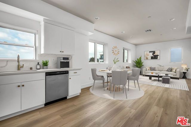 4703 Saturn Street, Los Angeles, CA 90019