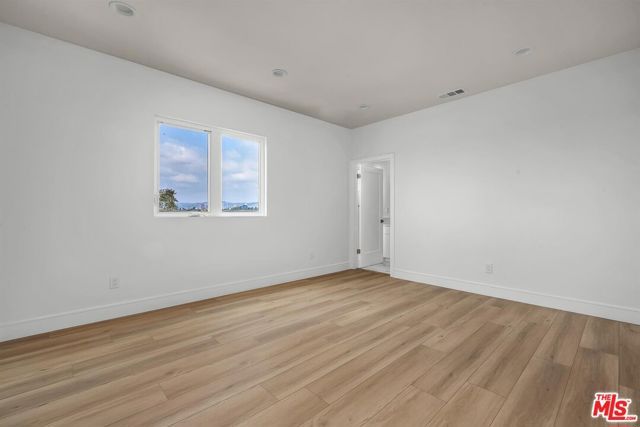 4703 Saturn Street, Los Angeles, CA 90019