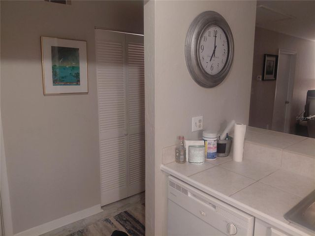 85 SE 16TH AVENUE F302, Gainesville, FL 32601