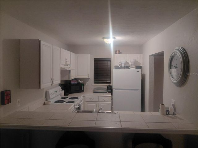 85 SE 16TH AVENUE F302, Gainesville, FL 32601