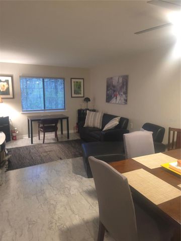 85 SE 16TH AVENUE F302, Gainesville, FL 32601