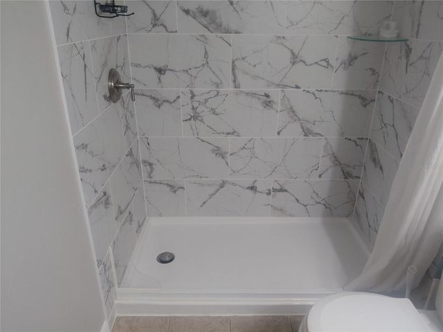 85 SE 16TH AVENUE F302, Gainesville, FL 32601