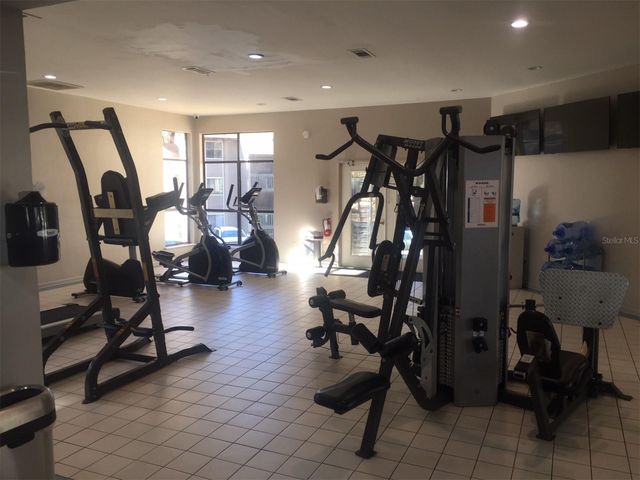 85 SE 16TH AVENUE F302, Gainesville, FL 32601